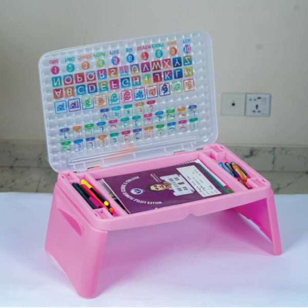 Foldable baby desk table